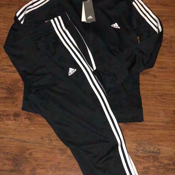 Adidas tracksuit - Picture 2 of 7
